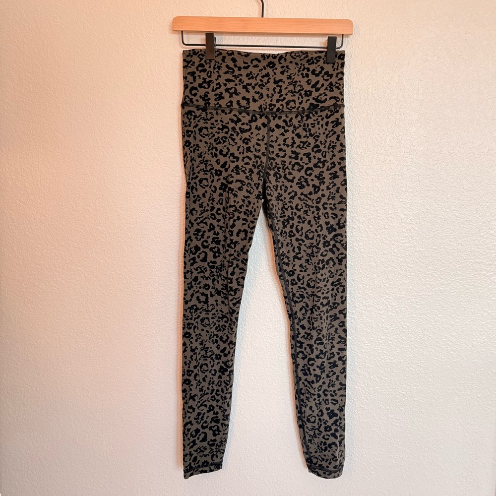 ATHLETA Leopard Elation Ultra High Rise Tights Leggings